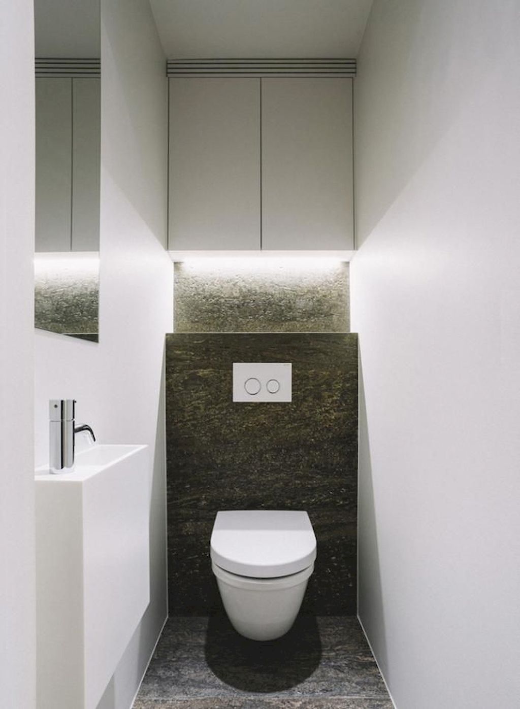 Дизайн туалета с титаном